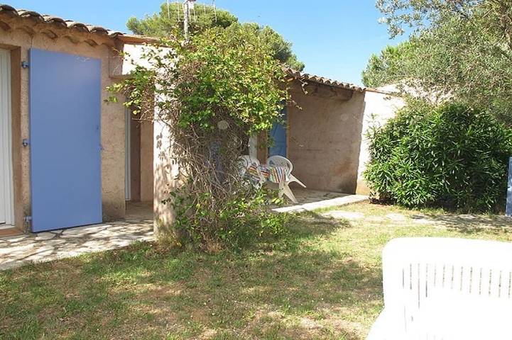 Maison climatisée , jardin privatif , piscine, chiens admis, parking, campagne in Lorgues, Région de Draguignan