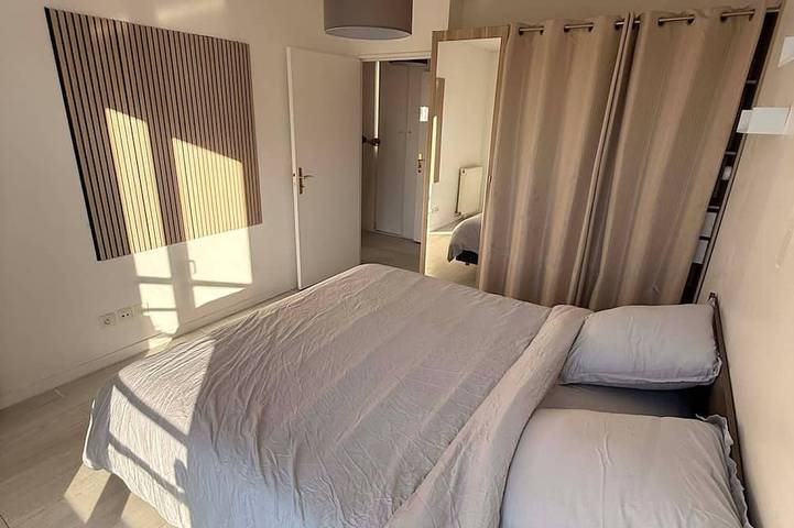 Appartement entier, Appartement proche Paris Orly/Tgv/Rer/Trameway/Bus in Massy, Essonne