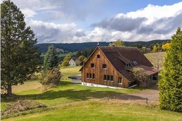 Villa für 12 Personen, mit Pool und Sauna sowie Garten und Whirlpool in Schluchsee