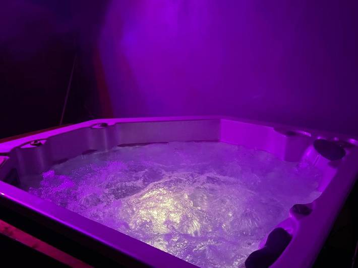 Maison de vacances pour 4 personnes, avec piscine ainsi que jardin et jacuzzi dans le Jura - 3