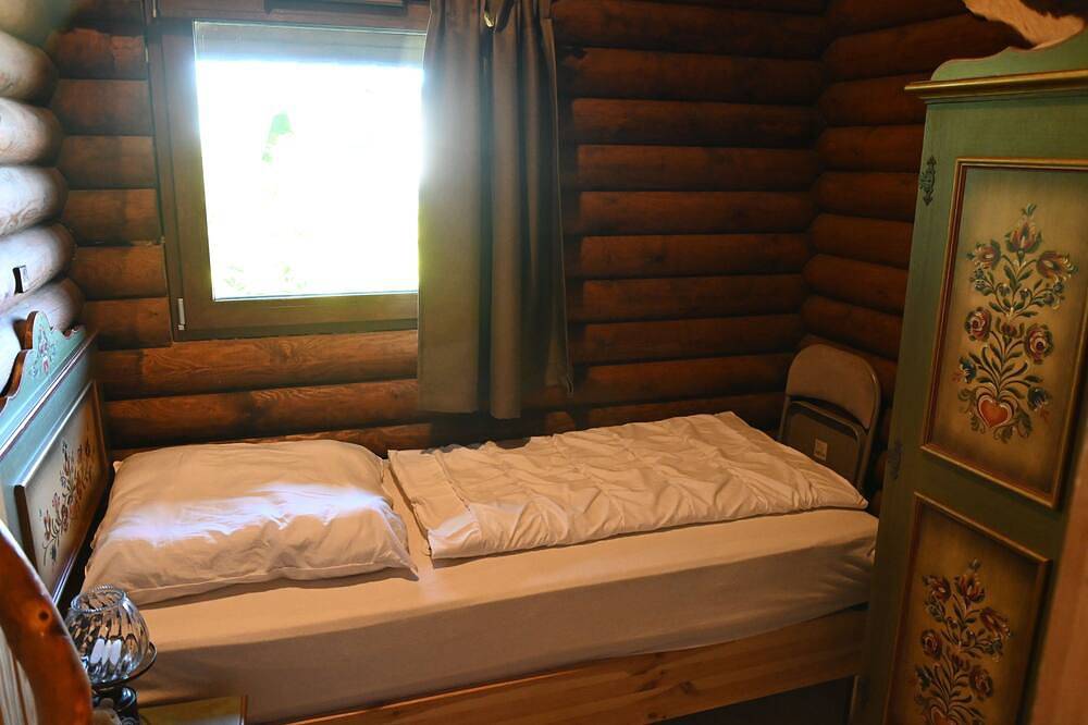 Gemütliche Jachtchalet mit Sauna mitten mitten in der Natur! in Bromskirchen, Waldecker Land