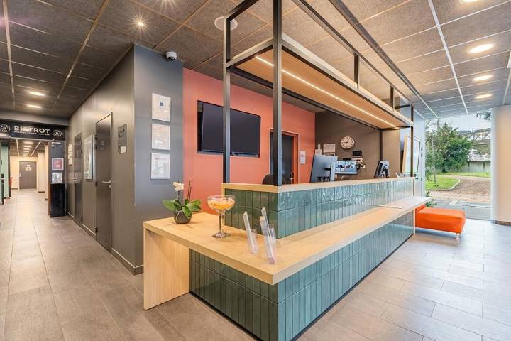 Location de vacances pour 2 personnes, avec jardin, animaux acceptés à Caluire-et-Cuire - 4