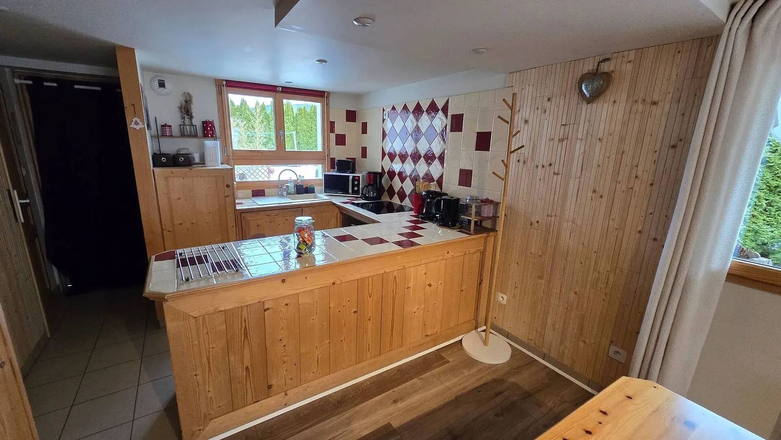 Appartement entier, Appartement accueillant aux Rousses, 68 m², terrasse in Les Rousses, Parc naturel régional du Haut-Jura