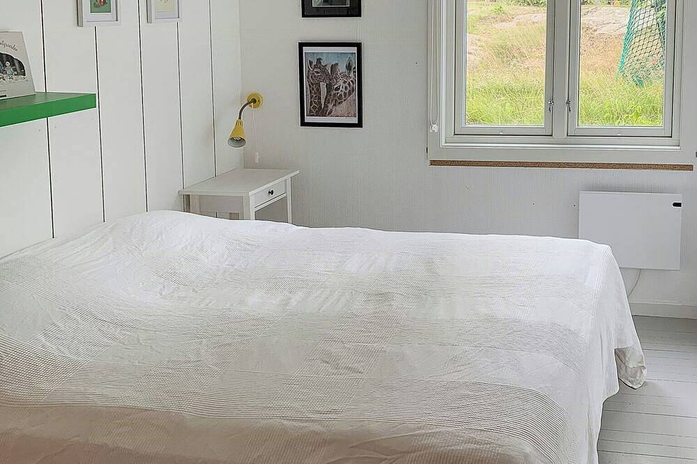 Idyllisches Cottage mit Meerblick auf einer ruhigen Insel in Tvedestrand