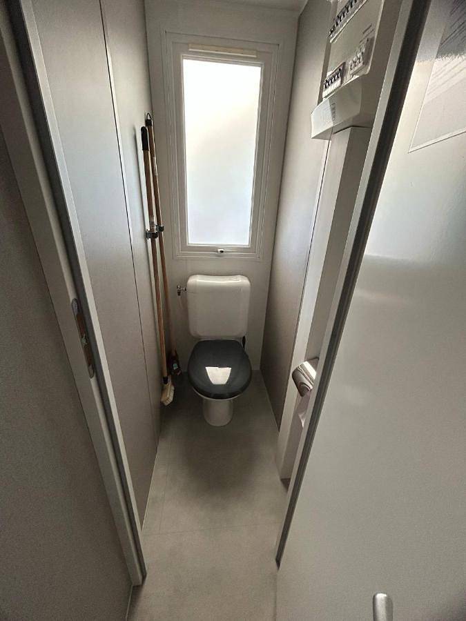 Camping pour 6 personnes, avec terrasse ainsi que piscine et jardin à La Teste-de-Buch - 4