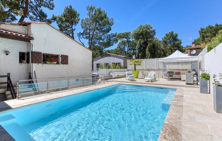 Maison de vacances pour 2 personnes, avec terrasse ainsi que jardin et piscine en Charente-Maritime - 3
