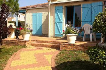Cottage pour 6 personnes, avec jardin ainsi que piscine et terrasse dans Plage de La Joselière