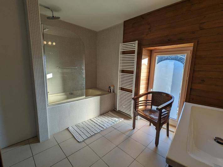 Gîte pour 6 personnes, avec jardin et vue dans Lac de Saint-Cyr - 2