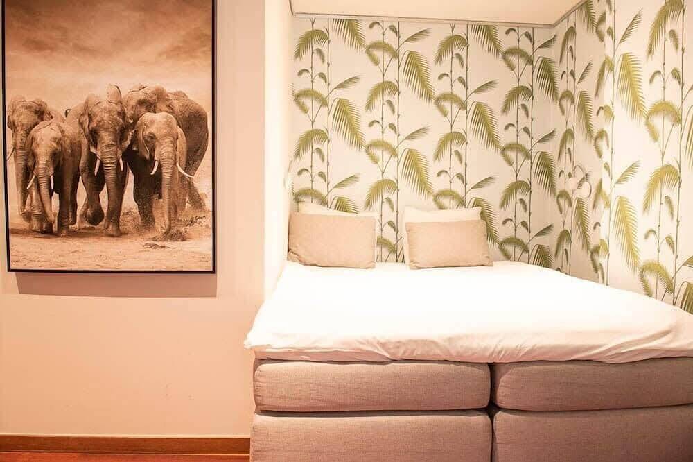 Entire apartment, Unique Duplex with Urban Terrace in Ghent, East Flanders