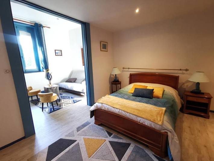 Chambre d’hôte pour 4 personnes, avec jardin ainsi que terrasse et vue, animaux acceptés dans Le Cateau-Cambrésis