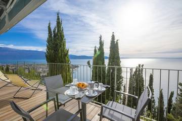 Ferienwohnung für 5 Personen, mit Seeblick und Balkon in Toscolano-Maderno