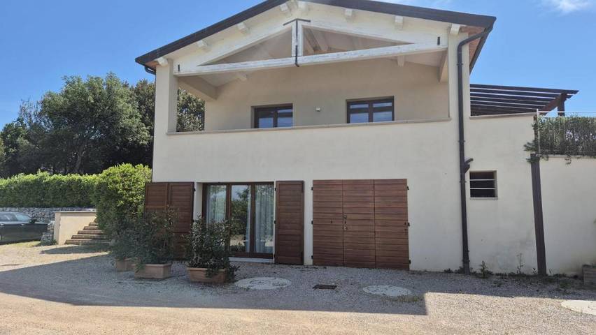 B&b per 4 persone, con piscina e giardino a Castagneto Carducci