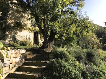 Gîte pour 2 personnes, avec vue et terrasse à Aspet