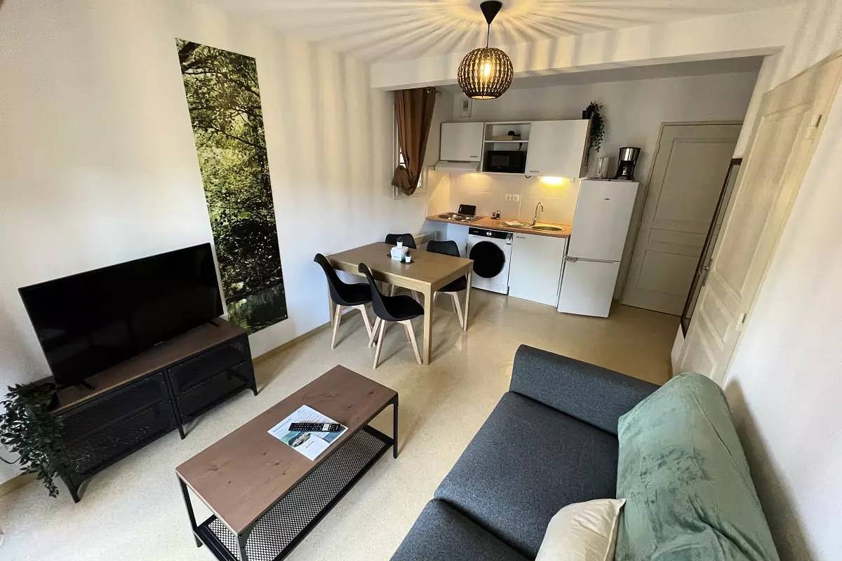 Apartamento entero, Apartamentos para 5 personas in Avène, Región de Lodève