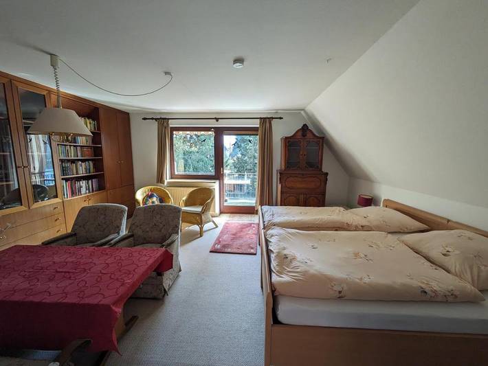 Ferienwohnung für 4 Personen, mit Balkon und Garten