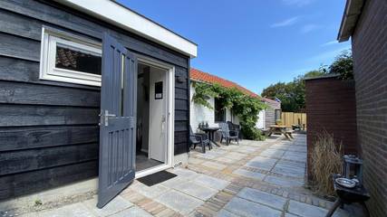 Ferienhaus für 4 Personen, mit Balkon/Terrasse und Terrasse in Zoutelande