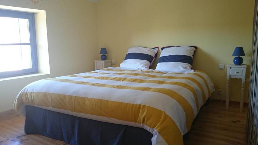 Location de vacances pour 8 personnes, avec terrasse et piscine à Crézancy-en-Sancerre - 3