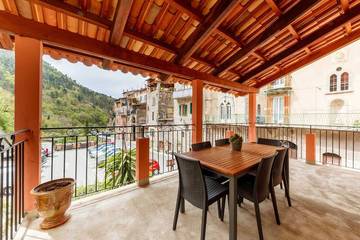 Location de vacances pour 4 personnes à Lucéram