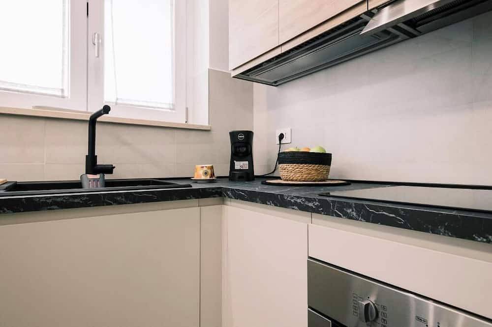 Ganze Wohnung, Daisy Apartment – Modern Comfort with a Balcony in Molfetta in Molfetta, Bari Provinz