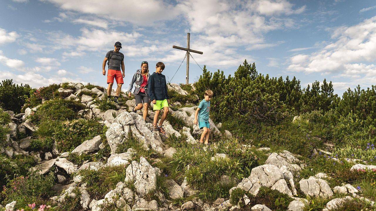 Geheel vakantieappartement, Vakantieappartement voor 5 personen met balkon in Waidring, Chiemgau Alps