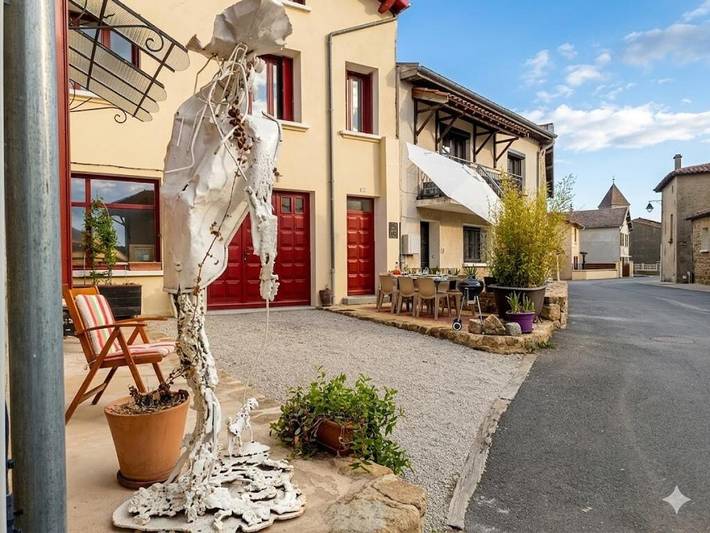 Location de vacances pour 7 personnes, avec Terrasse à Rozier-Côtes-d'Aurec - 4