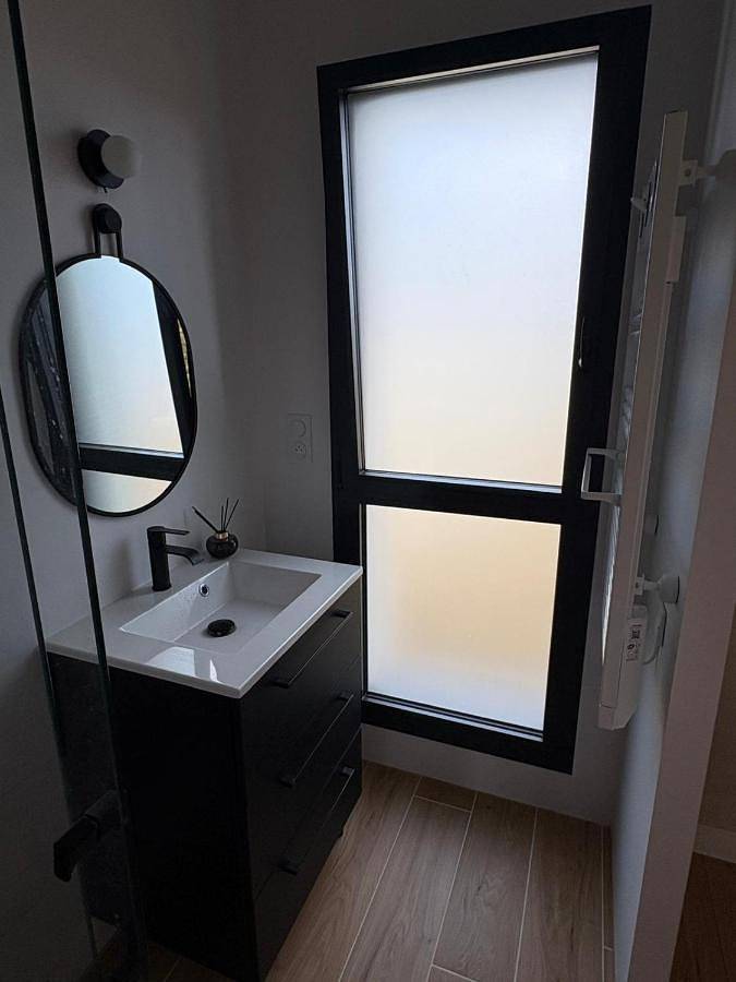 Alojamiento y desayuno para 2 personas, con piscina además de vistas y jardín - 1