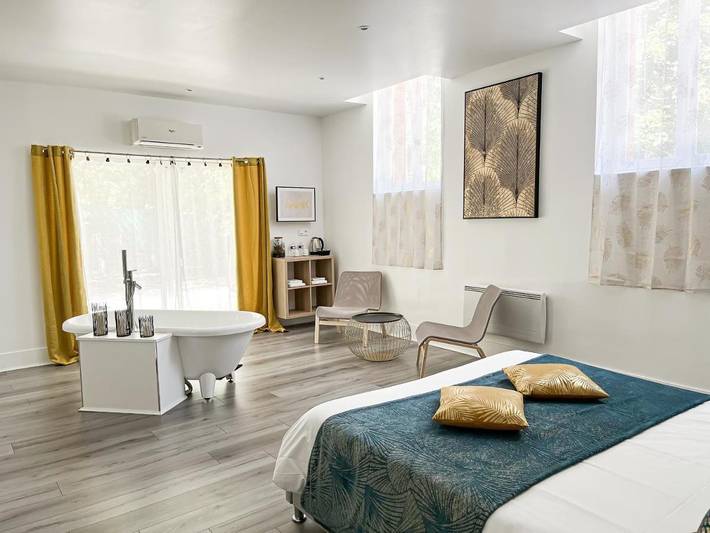 Location de vacances pour 2 personnes, avec jardin ainsi que piscine et jacuzzi à Baziège - 4