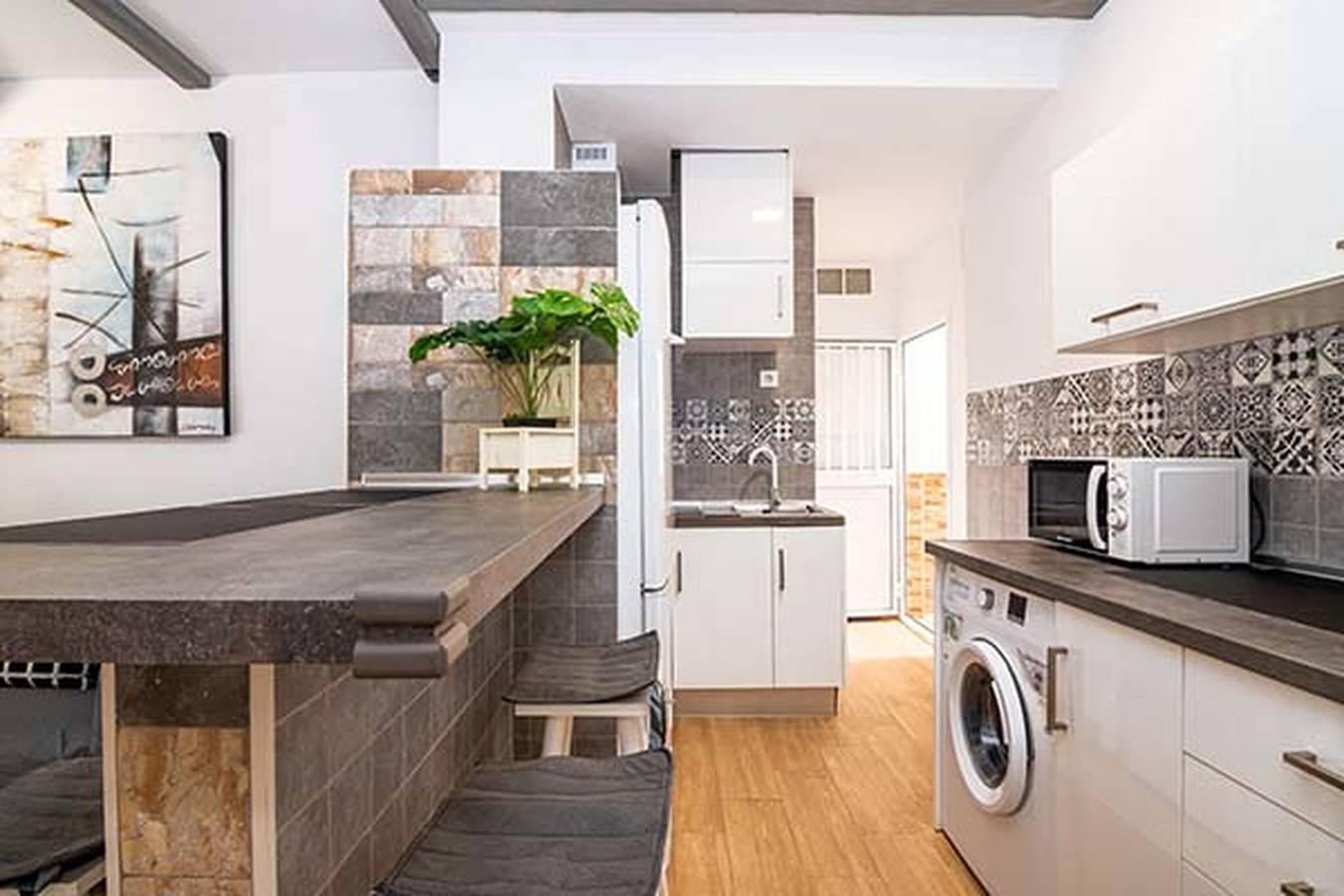 Entire apartment, Apartment 'Casa Jimena' with Private Terrace and Wi-Fi in Vejer de la Frontera, Costa de la Luz