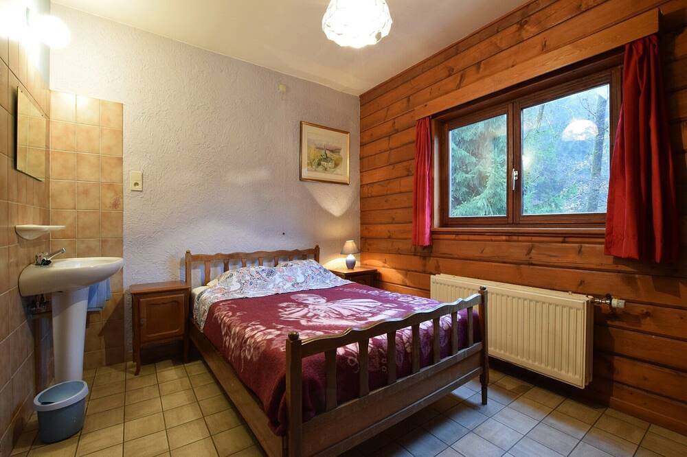 Casa a Noirefontaine con laghetto da pesca in Bouillon, Neufchâteau e dintorni