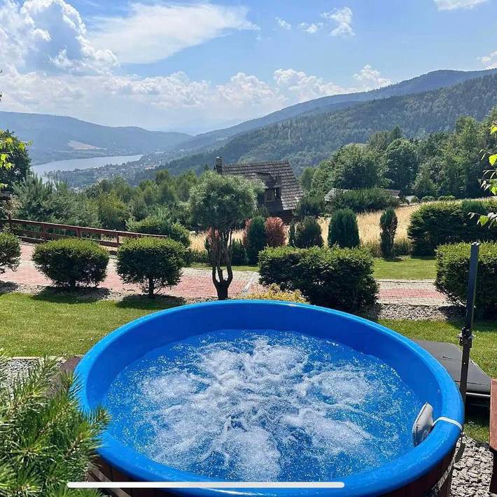 Apartament wakacyjny dla 7 osób, z basen i sauna oraz jacuzzi i ogród w Międzybrodzie Bialskie