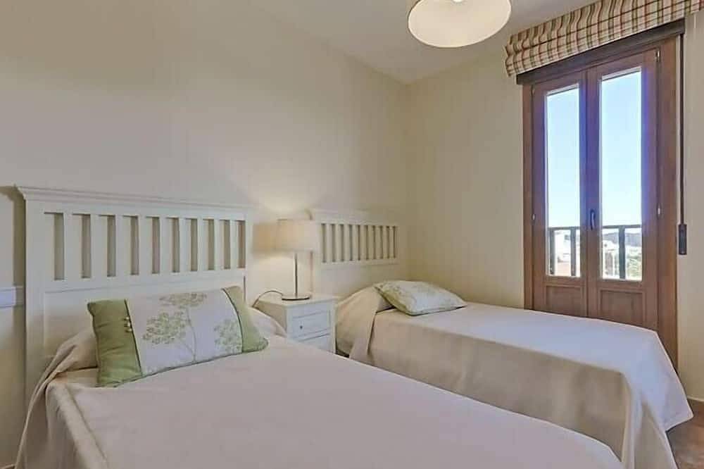 Bonita moradia de 3 quartos na Andaluzia, ideal para famílias, golfe. Piscina compartilhada. in Urbanizacion Costa Esuri, Ayamonte