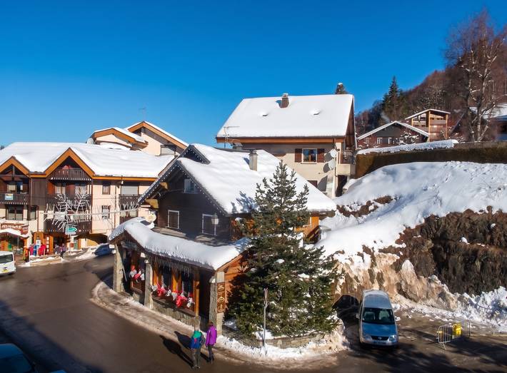 Gîte pour 5 personnes, avec Balcon/Terrasse dans Office De Tourisme Des Carroz - 4