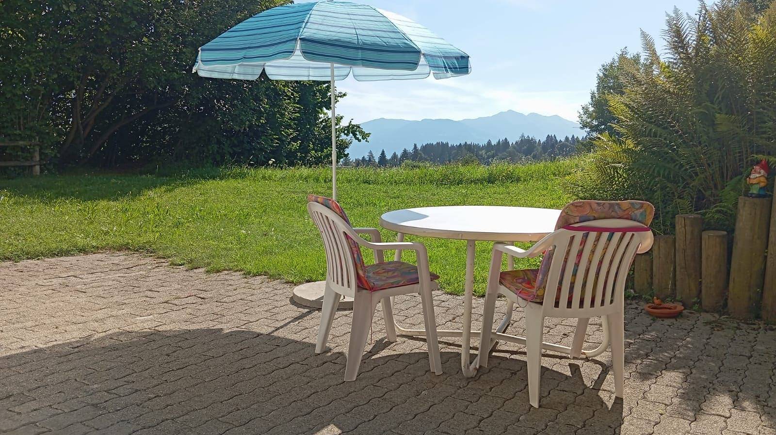 Ganze Ferienwohnung, Casa Cappalutta - 2.5 Zimmerwohnung mit direktem Gartenzugang in Flims-Dorf, Flims