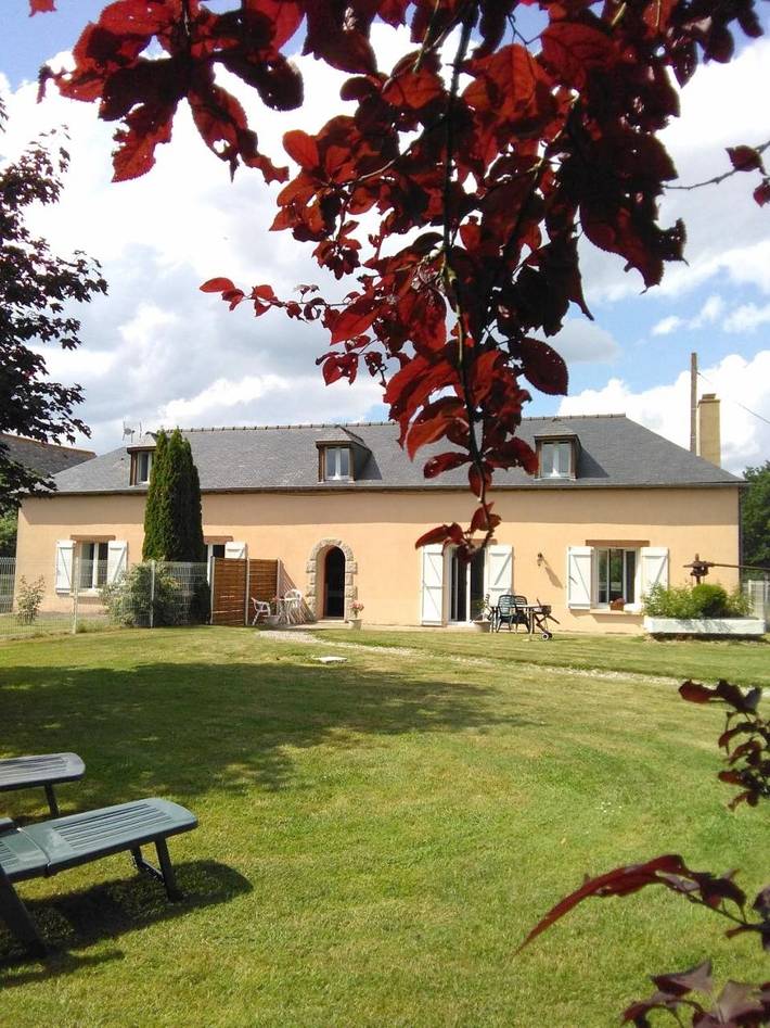 Location de vacances pour 6 personnes, avec Terrasse ainsi que Jardin et Vue à Chantepie