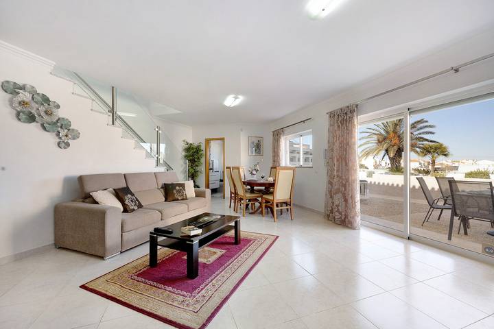 Villa Lugar Encantador - Garden, Sun Terrace & BBQ near Alvor Beaches