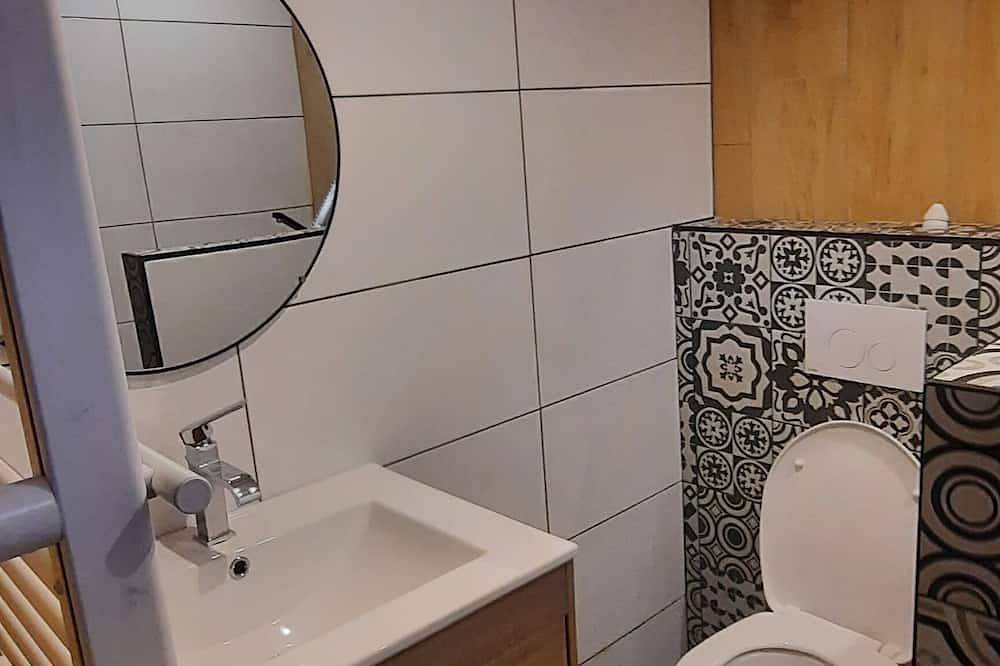 Appartement entier, Charmante maisonnette rénovée entre Rennes et le Mont St Michel in Vieux-Vy-sur-Couesnon, Région de Rennes