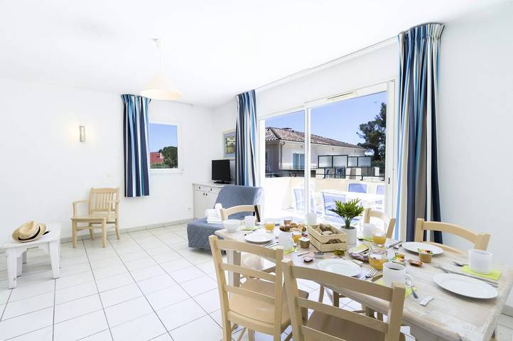 Chalet pour 7 personnes, avec piscine dans le Var