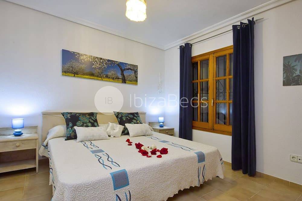 Villa Ruly Fantastische Lage auf Ibiza mit großem Pool und sehr ruhigem Grundstück in Sant Jordi de ses Salines, Sant Josep de sa Talaia