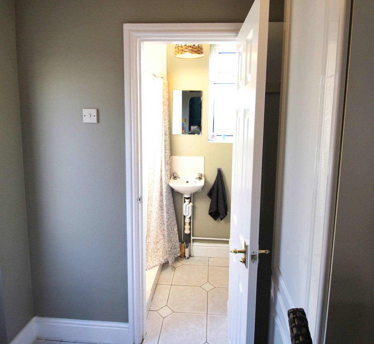 Grand bungalow avec 3 lits et 2 salles de bains - Très grand jardin clos - Séjour gratuit pour les chiens in Birmingham, Région de Birmingham