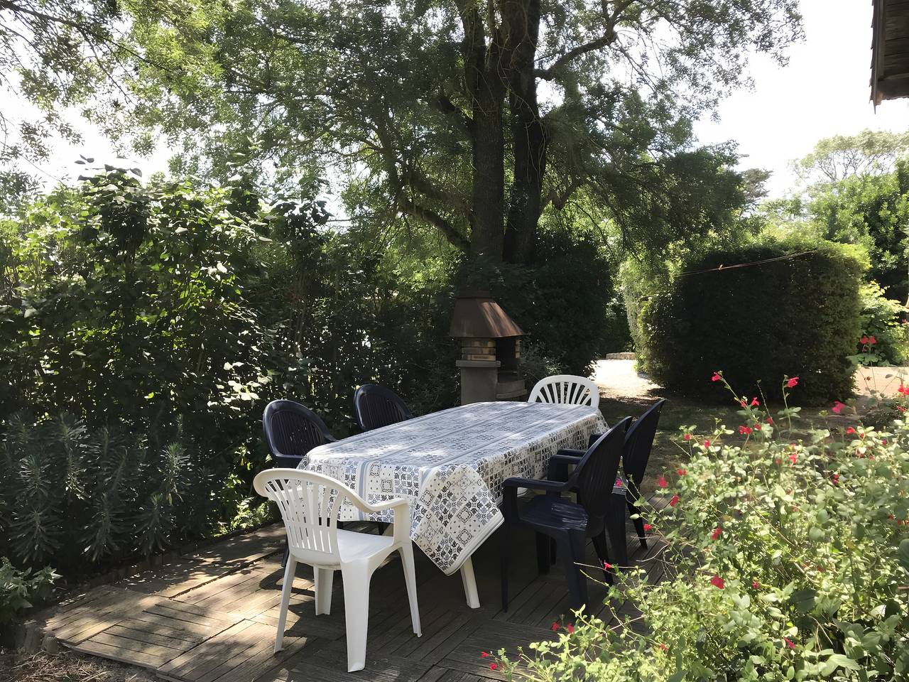 Gîte De L'albizia : maison avec piscine privée, terrasse et Wi-Fi à Villasavary in Villasavary, Région de Carcassonne