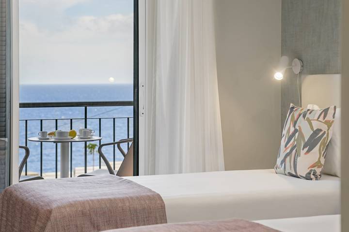 Gîte pour 6 personnes, avec balcon à Caniço - 2