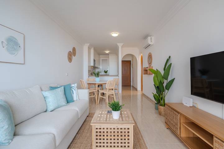 Ganze Wohnung, Ferienwohnung 'Apto Sunset Ocean View' mit Meerblick, WLAN und Klimaanlage in Adeje, Teneriffa Süd