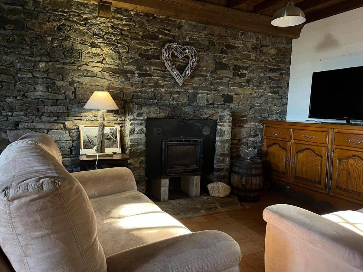 One-Bedroom House in Surville, La Haye (Manche)
