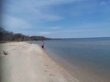 Vacation House for 6 Guests in Calvert Beach-Long Beach, Southern Maryland, Picture 3