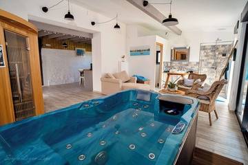 Gîte pour 2 personnes, avec jardin ainsi que sauna et jacuzzi dans Département Nord