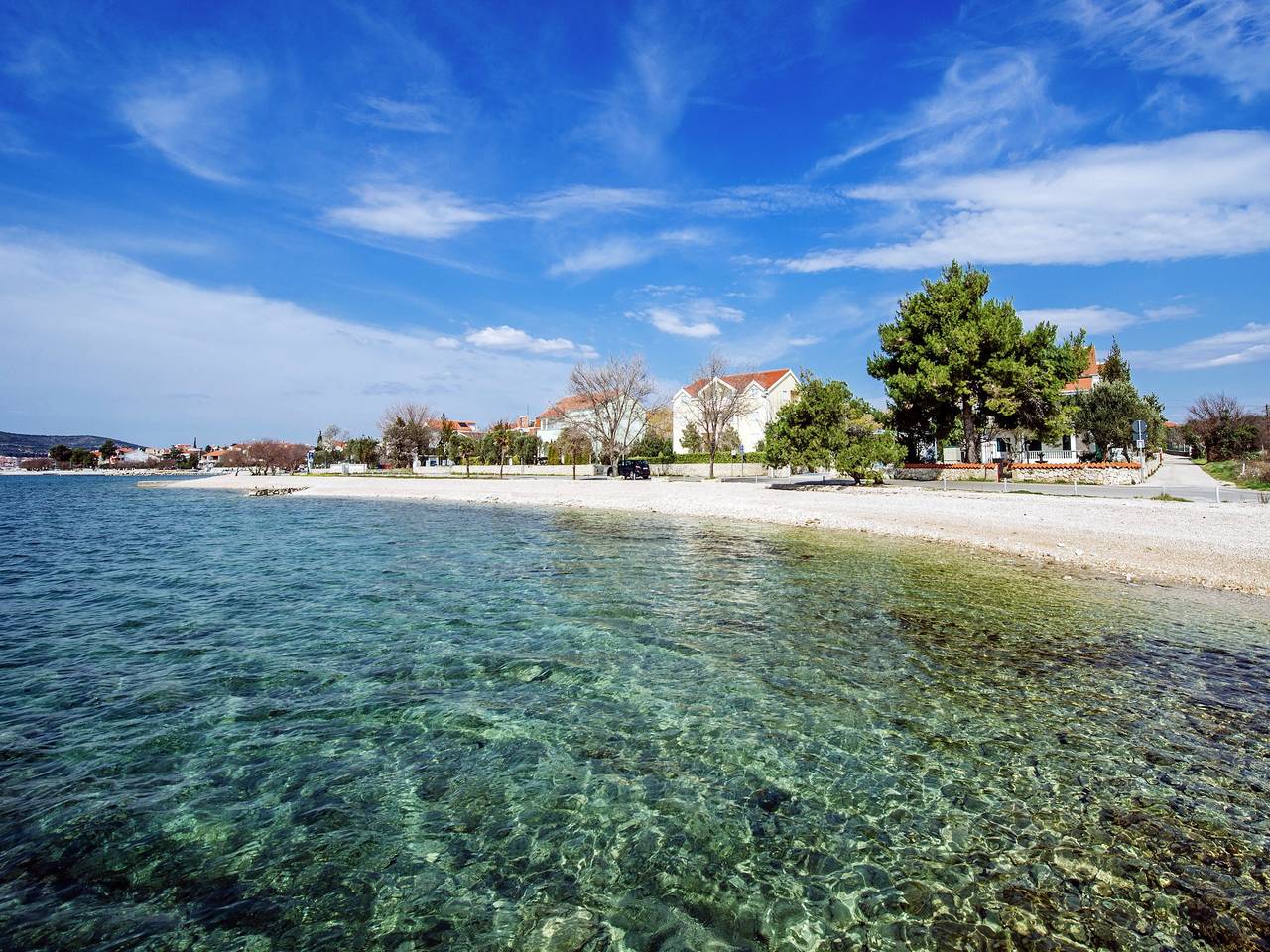 Ganze Wohnung, Moretti am Meer in der Nähe von Vodice und Strand in Srima, Šibenik-Knin