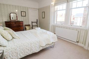 Holiday Home for 8 People in Berwick-upon-Tweed, Northumberland Coast, Photo 1