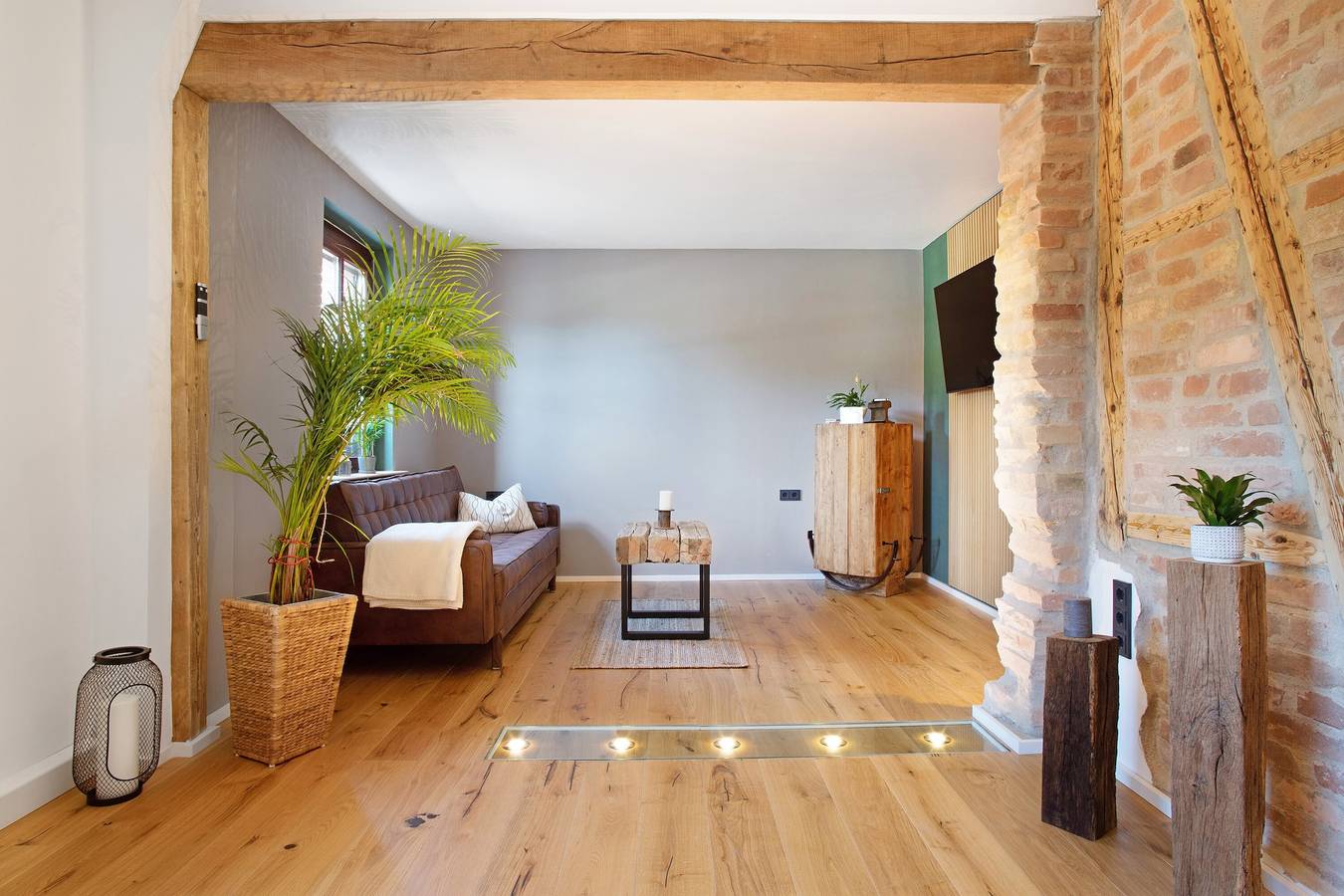 Ferienhaus 'Die Bahnstation' mit privater Terrasse, privatem Garten und Wlan in Friedrichshafen, Region Bodensee-Oberschwaben