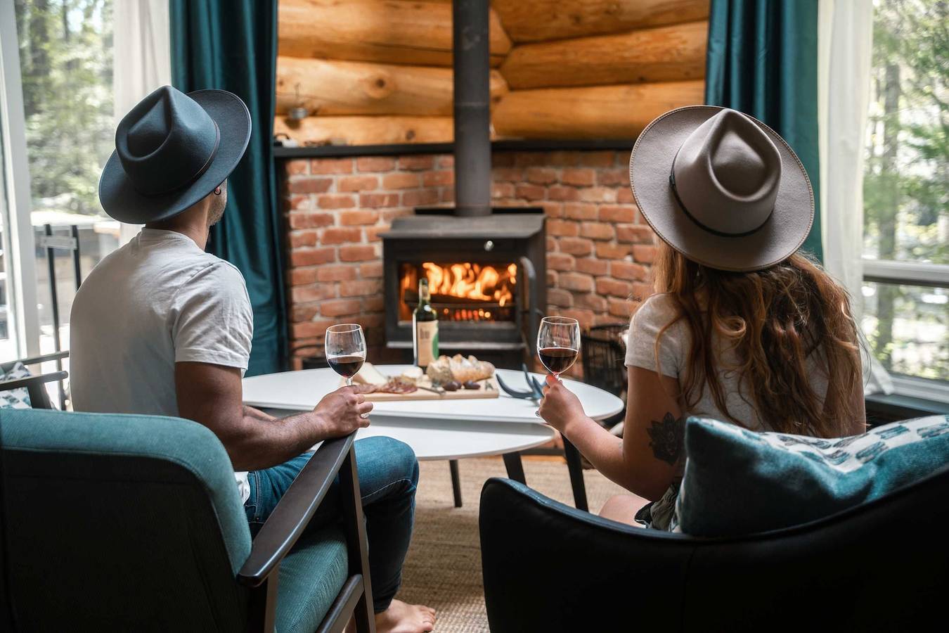 Cozy Log Cabin with Spa - 3 min of Tremblant in Lac-Supérieur, Quebec