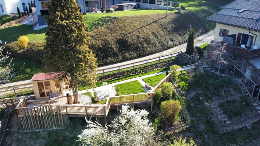 Ferienhaus für 8 Personen, mit Ausblick und Garten sowie Sauna